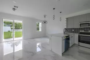 2005 Barroso St, Davenport, FL 33837 - Photo 4