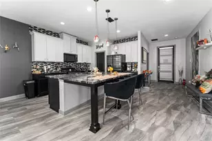 3199 Crispin Cir, Harmony, FL 34773 - Photo 8