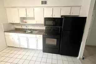 721 Michigan Ct, Saint Cloud, FL 34769 - Photo 4