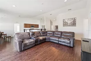 140 Solis Dr, Winter Haven, FL 33880 - Photo 8