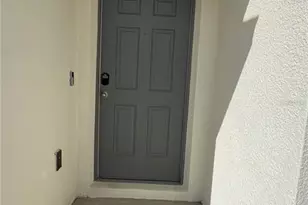 611 Autumn Stream Dr, Auburndale, FL 33823 - Photo 2