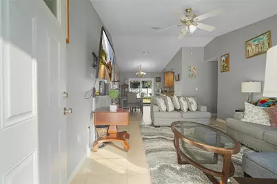 303 Mariana Way, Kissimmee, FL 34758 - Photo 8