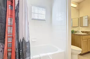 3050 Pirates Retreat Ct, Kissimmee, FL 34747 - Photo 28