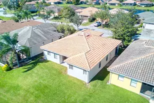 307 Monterey St, Poinciana, FL 34759 - Photo 34