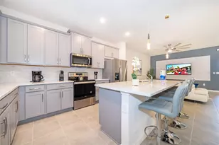 1812 Tropical Palms Cir, Kissimmee, FL 34747 - Photo 6