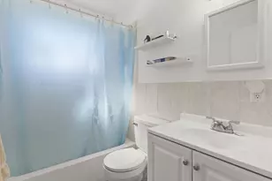 4045 Castlegate Dr, Orlando, FL 32839 - Photo 10