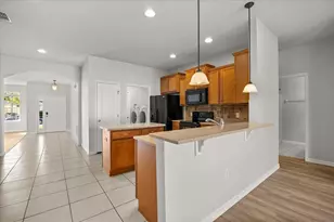 13173 Sapphire Falls Ln, Orlando, FL 32824 - Photo 8