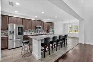 3273 Wauseon Dr, Saint Cloud, FL 34772 - Photo 10