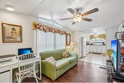 7490 46th Avenue N #225, Saint Petersburg, FL 33709 - Photo 6