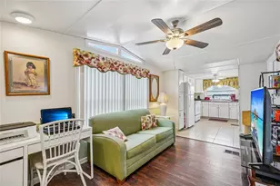 7490 46th Ave N, Saint Petersburg, FL 33709 - Photo 6