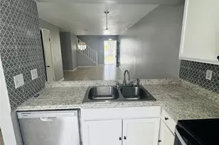 3130 Enclave Ct, Kissimmee, FL 34746 - Photo 8