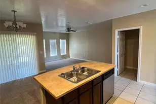 2202 Seven Oaks Dr, Saint Cloud, FL 34772 - Photo 12