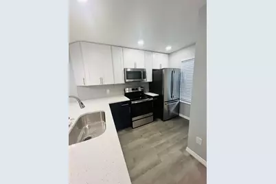 2121 Whitewood Court, Orlando, FL 32837 - Photo 4