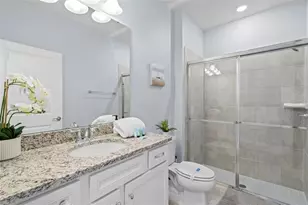 926 Paradise Dr, Davenport, FL 33897 - Photo 16