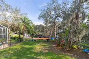 11812 Lakeshore Dr, Clermont, FL 34711 - Photo 26