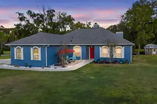 3229 Gardner Oaks Ln, Lakeland, FL 33810 - Photo 2