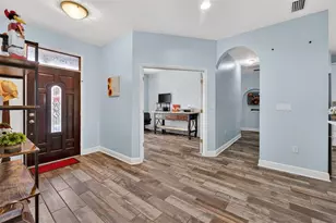 3229 Gardner Oaks Ln, Lakeland, FL 33810 - Photo 8