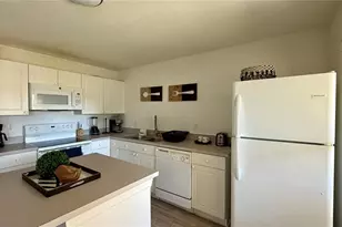 2710 Club Cortile Circle, Kissimmee, FL 34746 - Photo 4