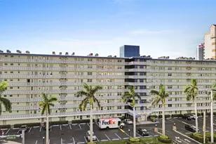 1893 S Ocean Dr, Hallandale Beach, FL 33009 - Photo 2