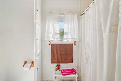 35144 Ada Avenue, Zephyrhills, FL 33541 - Photo 18