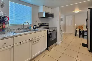 305 E Miami Terrace, Kissimmee, FL 34741 - Photo 8