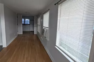 3105 S Crystal Lake Dr, Orlando, FL 32806 - Photo 8