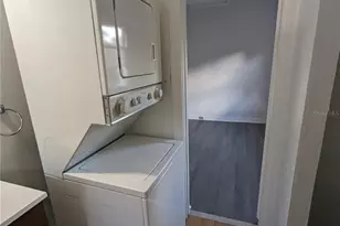 3105 S Crystal Lake Dr, Orlando, FL 32806 - Photo 16