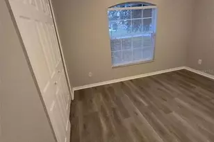 542 Finch Ct, Poinciana, FL 34759 - Photo 10