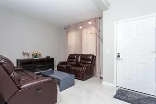 1784 Chatsworth Cir, Saint Cloud, FL 34771 - Photo 4