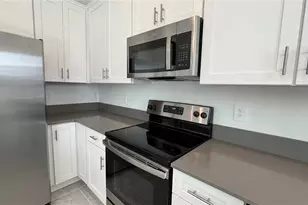 2396 Brook Marsh Loop, Kissimmee, FL 34747 - Photo 10