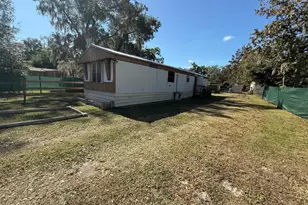 836 Cr 481W, Lake Panasoffkee, FL 33538 - Photo 1
