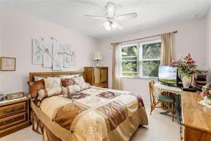 32537 Oak Park Dr, Leesburg, FL 34748 - Photo 4