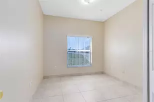 302 Erie Dr, Poinciana, FL 34759 - Photo 14