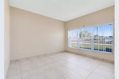 302 Erie Drive, Poinciana, FL 34759 - Photo 6