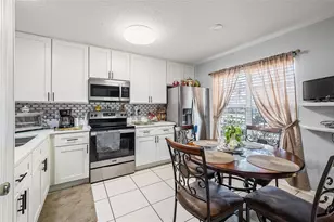 2174 Cypress Bay Blvd, Kissimmee, FL 34743 - Photo 8