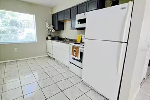 720 Michigan Ct, Saint Cloud, FL 34769 - Photo 4