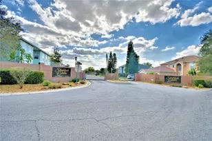 107 Shaddock Dr, Auburndale, FL 33823 - Photo 2