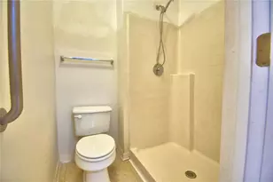 107 Shaddock Dr, Auburndale, FL 33823 - Photo 28