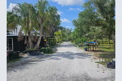 21910 Taylor Drive, Bradenton, FL 34211 - Photo 2
