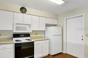 1585 Oakview Cir SE, Winter Haven, FL 33880 - Photo 10