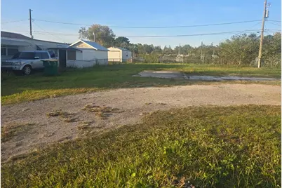 695 W Carroll Street, Kissimmee, FL 34741 - Photo 4