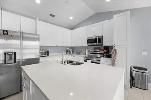 3634 Doe Run Dr, Saint Cloud, FL 34772 - Photo 10