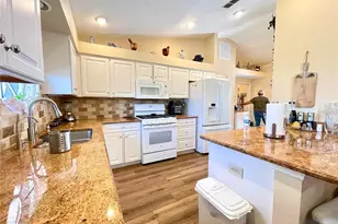 6323 Silver Lakes Dr E, Lakeland, FL 33810 - Photo 44