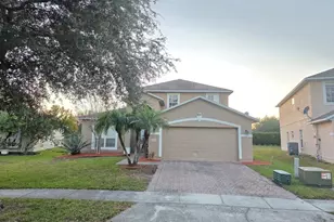 2711 Star Grass Cir, Kissimmee, FL 34746 - Photo 2