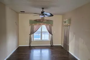 2711 Star Grass Cir, Kissimmee, FL 34746 - Photo 18