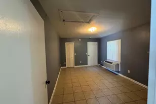 720 Caribbean Dr, Davenport, FL 33897 - Photo 6