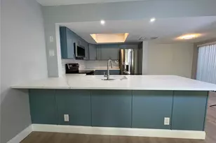 7550 Sunshine Skyway Ln S, Saint Petersburg, FL 33711 - Photo 8