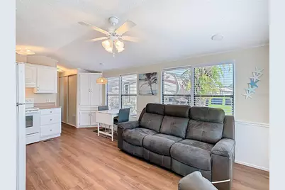 9000 US Hwy 192 #105, Clermont, FL 34714 - Photo 4