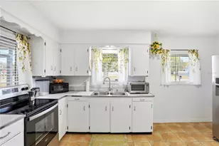 225 E Pomelo St, Lake Alfred, FL 33850 - Photo 14