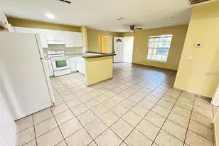 615 Royalty Ct, Kissimmee, FL 34758 - Photo 4